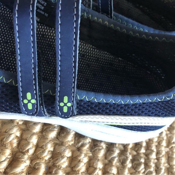 LL Bean shoes, Mary Jane style, mesh - Picture 5 of 10